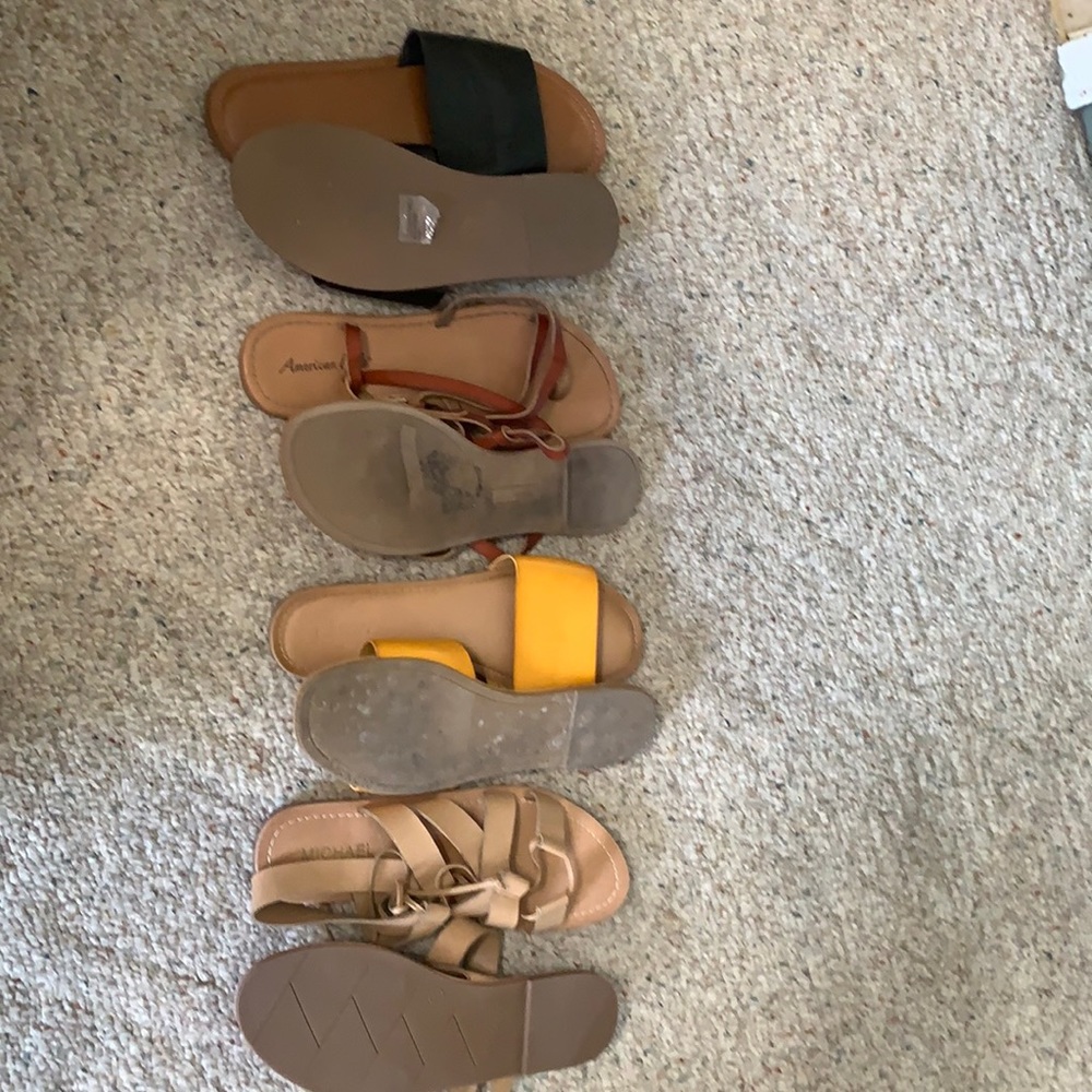 Bundle of sandles